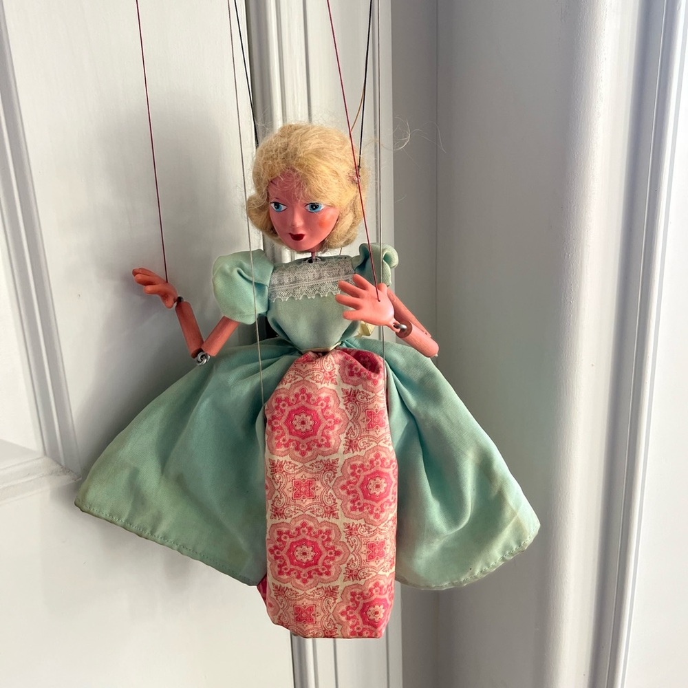 Vintagew Pelham Puppet Made in England Marionette Blonde Women/Princess